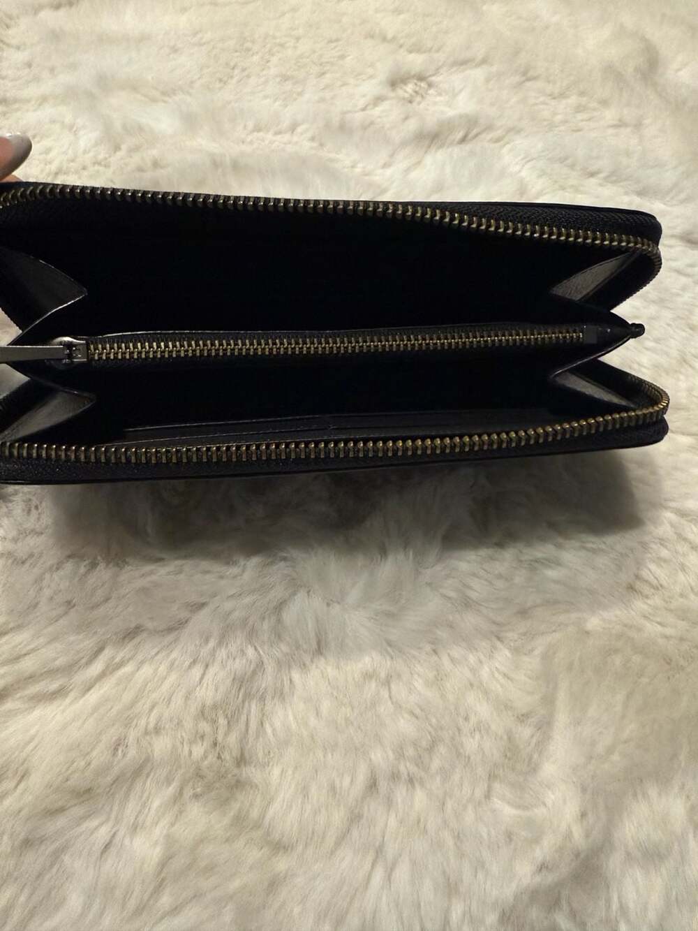 Coach Accordion Wallet in Signature Embossed Leather CE551 Black - Picture 6 of 7